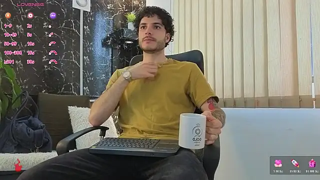 Snapshot of Rafael_Mendezz chatting on 03/29/26, 08:10 Rafael Mendezz online show from 03/29/26, 08:10