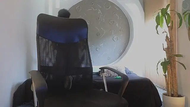 Snapshot of Rafael_Mendezz chatting on 04/02/26, 06:03 Rafael Mendezz online show from 04/02/26, 06:03