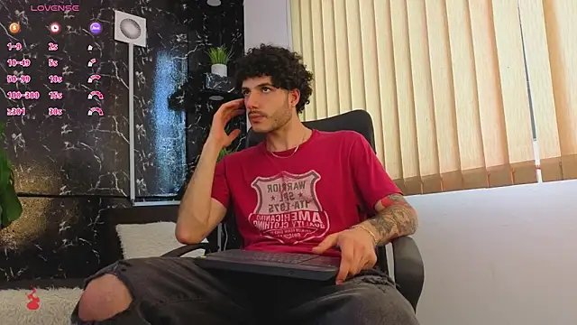 Snapshot of Rafael_Mendezz chatting on 04/14/26, 09:20 Rafael Mendezz online show from 04/14/26, 09:20