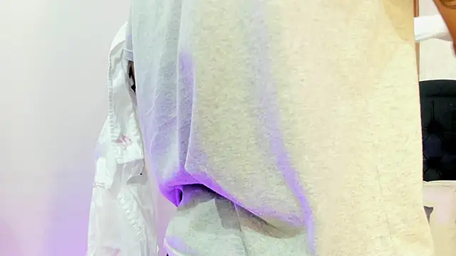 Snapshot of Hisoka_011 chatting on 02/05/26, 07:21 Hisoka 011 online show from 02/05/26, 07:21