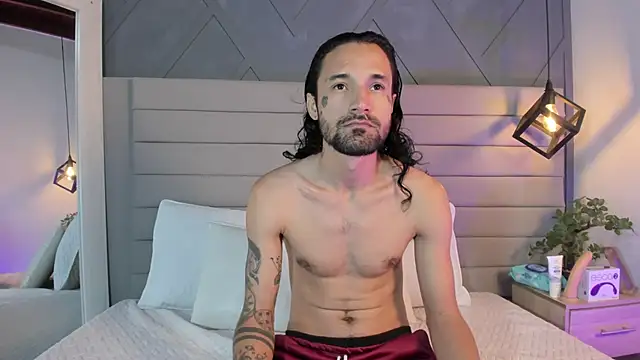 Hisoka 011 online show from 11/02/25, 12:10