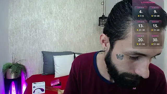 Hisoka 011 online show from 03/18/26, 07:37