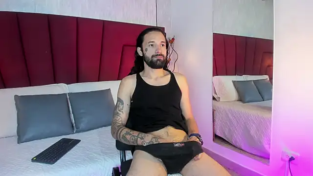 Hisoka 011 online show from 11/23/25, 01:21