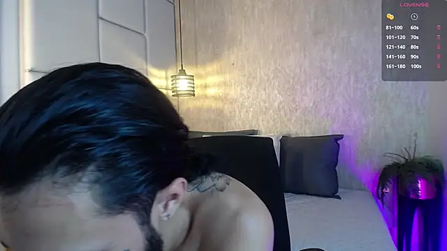 Snapshot of Hisoka_011 chatting on 02/26/26, 08:09 Hisoka 011 online show from 02/26/26, 08:09