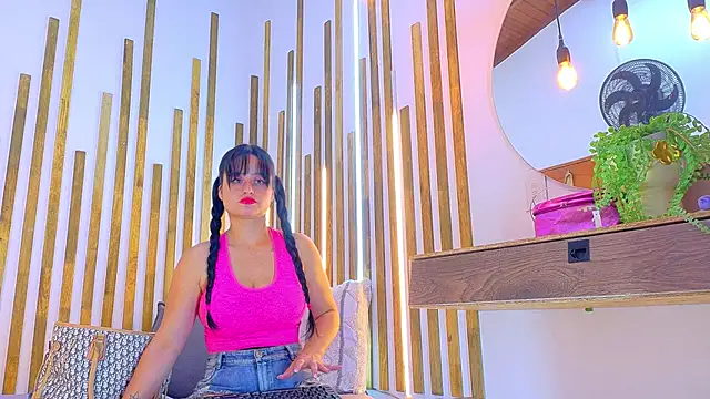 Snapshot of Jennifer_Vega1 chatting on 01/14/26, 08:45 Jennifer Vega1 online show from 01/14/26, 08:45