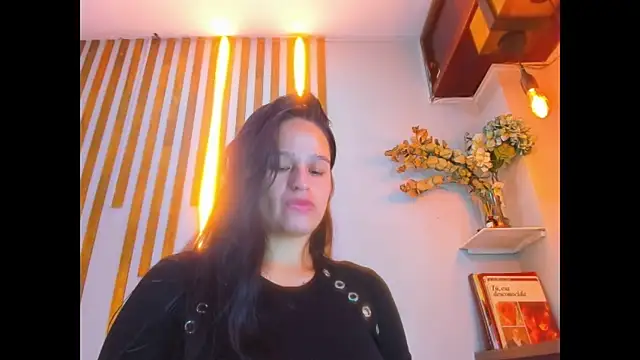 Jennifer Vega1 online show from 11/09/25, 08:24