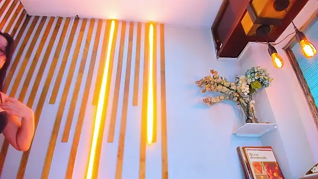 Jennifer Vega1 online show from 11/06/25, 09:30