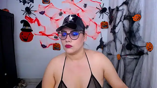 ValeriaHairy online show from 10/31/25, 01:02