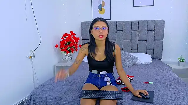 Soffia Konig  online show from 01/09/26, 07:21