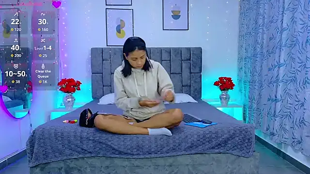 Snapshot of Soffia_Konig_ chatting on 04/23/26, 12:11 Soffia Konig online show from 04/23/26, 12:11