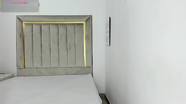 lapiz lazuli12 online show from 10/12/25, 07:04