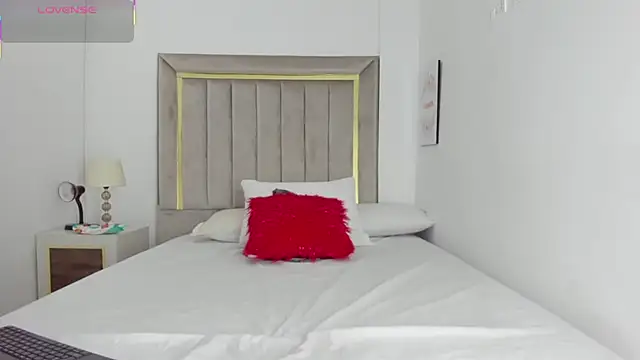 lapiz lazuli12 online show from 10/08/25, 07:03