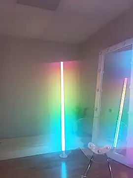 Julia Giulia online show from 09/12/25, 08:52