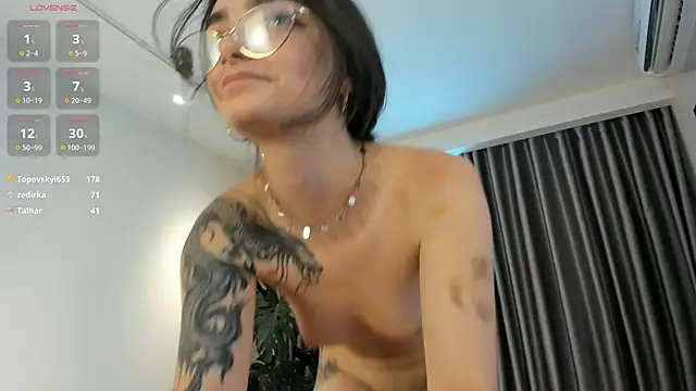 Morena Dolce online show from 04/06/26, 04:46