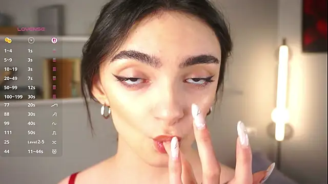 Morena Dolce online show from 10/04/25, 04:14