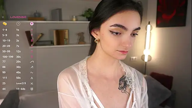 Morena Dolce online show from 10/06/25, 05:30