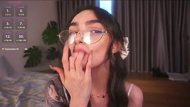 Morena Dolce online show from 03/06/26, 01:22