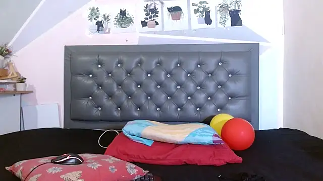 Kylie Jennerr online show from 07/08/26, 09:15