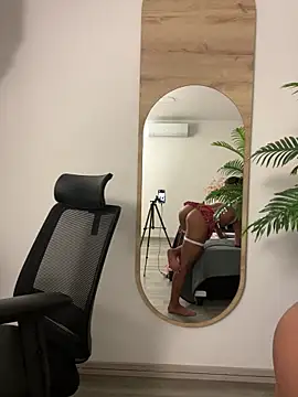 AnnyVega  online show from 11/11/25, 10:15