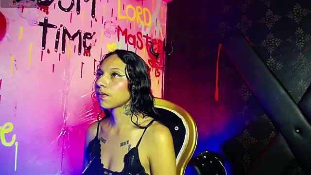 Sweettpleasure online show from 10/24/25, 01:54