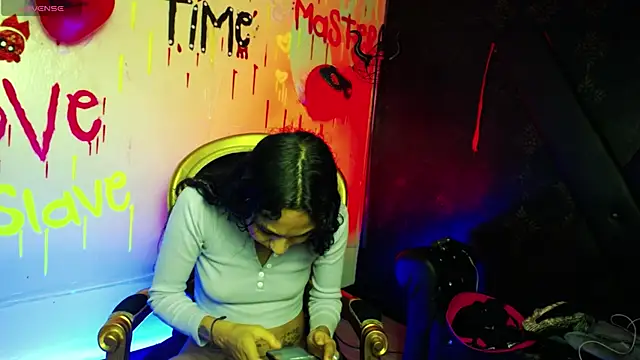 Sweettpleasure online show from 10/26/25, 02:17