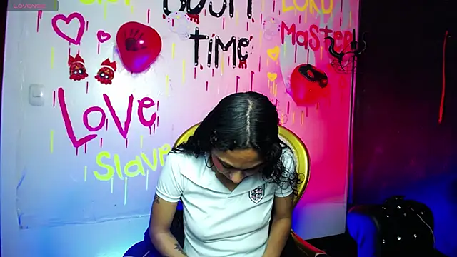 Sweettpleasure online show from 10/19/25, 01:58