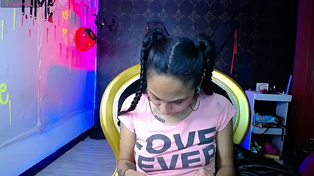 Sweettpleasure online show from 10/07/25, 02:29