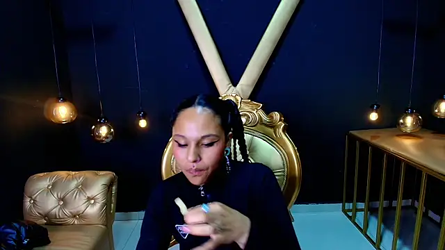 Snapshot of Sweettpleasure chatting on 07/04/26, 04:11 Sweettpleasure online show from 07/04/26, 04:11