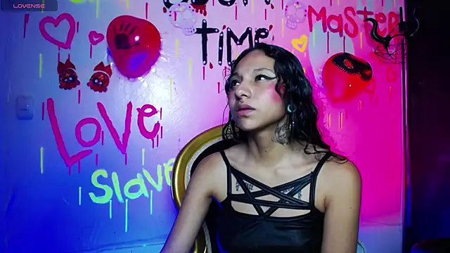 Sweettpleasure online show from 10/15/25, 01:08