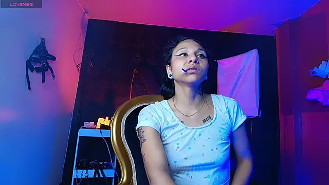 Sweettpleasure online show from 12/01/25, 03:02