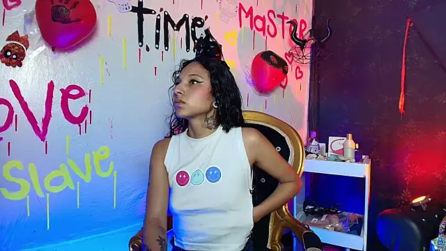 Sweettpleasure online show from 11/04/25, 01:48