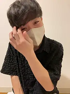 Yuma0718 online show from 11/29/25, 03:34