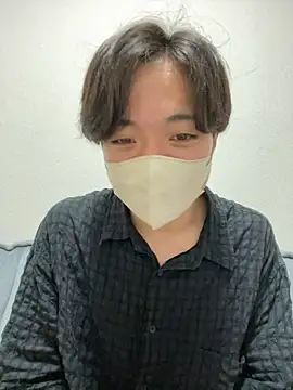 Yuma0718 online show from 10/17/25, 11:01