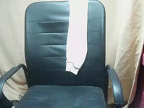 WetHornyPusy4u online show from 04/28/26, 02:32