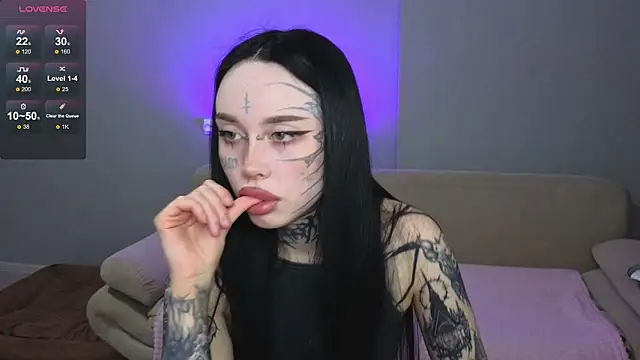 Somniyaa online show from 04/12/26, 04:32