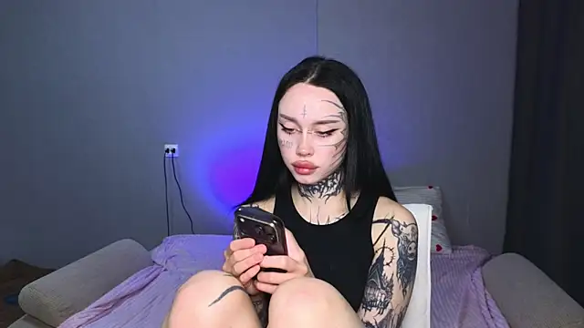 Snapshot of Somniyaa chatting on 05/07/26, 08:34 Somniyaa online show from 05/07/26, 08:34