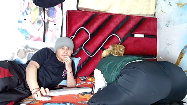 hot lady19 online show from 01/12/26, 09:52