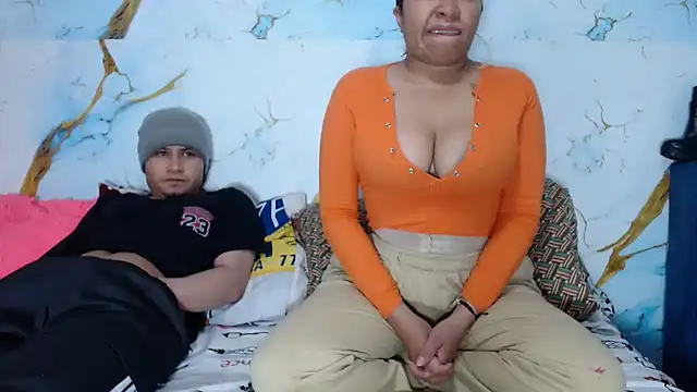 hot lady19 online show from 01/15/26, 08:01