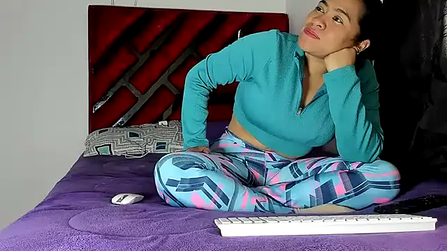 hot lady19 online show from 06/12/26, 08:50