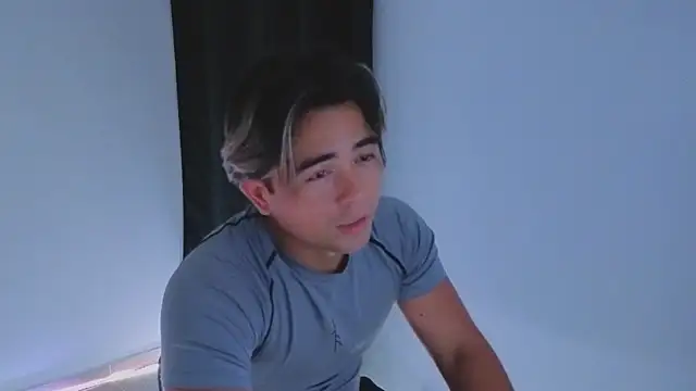Snapshot of Bellion_grant chatting on 03/01/26, 12:43 Bellion grant online show from 03/01/26, 12:43
