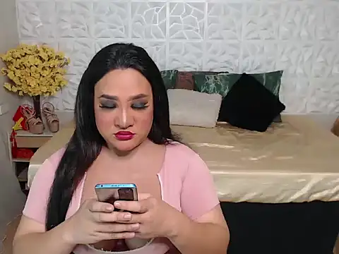 Hotcum ella online show from 11/08/25, 10:52