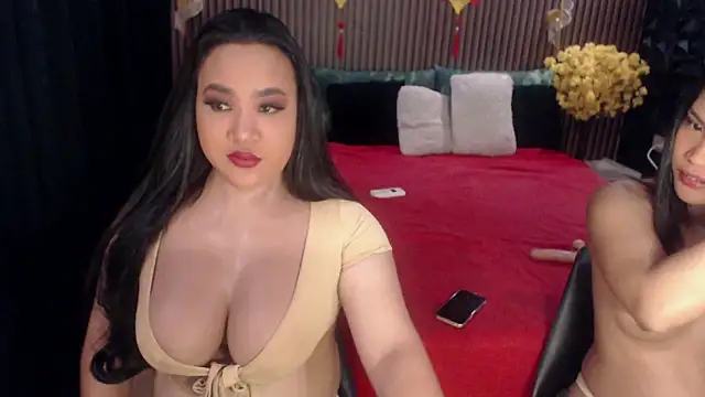 Hotcum ella online show from 09/18/25, 12:35