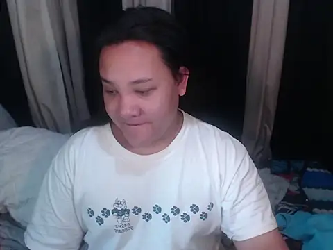 Hotcum ella online show from 04/15/26, 02:50