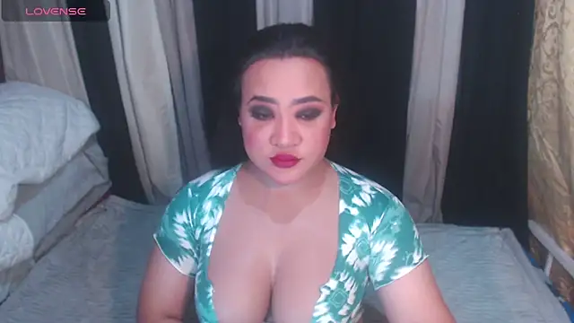 Hotcum ella online show from 04/20/26, 01:41