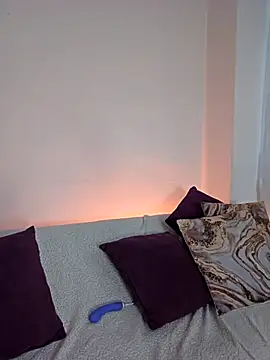 AliishaPss online show from 02/17/26, 08:06