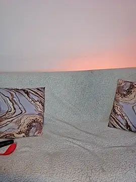 AliishaPss online show from 12/22/25, 07:14