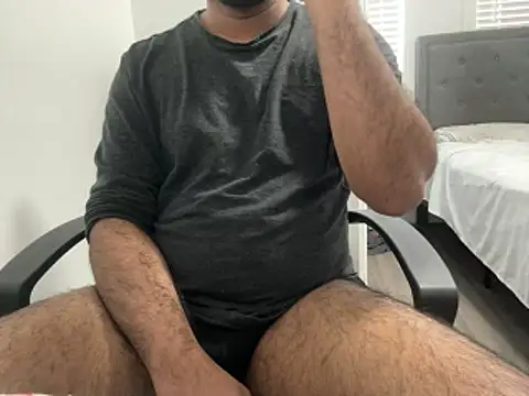 Snapshot of HothairyBoy2 chatting on 02/02/26, 05:56 HothairyBoy2 online show from 02/02/26, 05:56