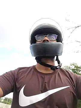 Snapshot of YoursThickDick chatting on 09/13/25, 11:10 YoursThickDick online show from 09/13/25, 11:10