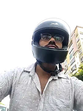 Snapshot of YoursThickDick chatting on 10/18/25, 09:33 YoursThickDick online show from 10/18/25, 09:33