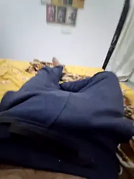 Snapshot of YoursThickDick chatting on 09/29/25, 03:13 YoursThickDick online show from 09/29/25, 03:13